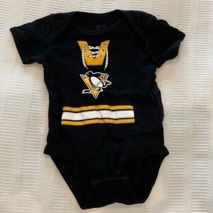 Pittsburgh Penguins Onesie 18 Month Black